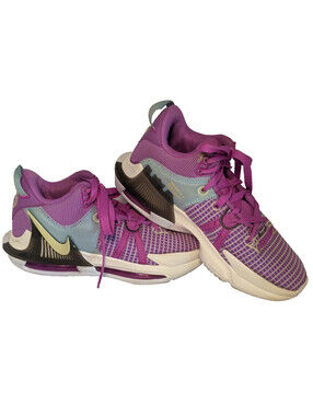 Nike Lebron Women's Size 8.5  Lebron 7 Fuchsia Dream Basketball Shoe